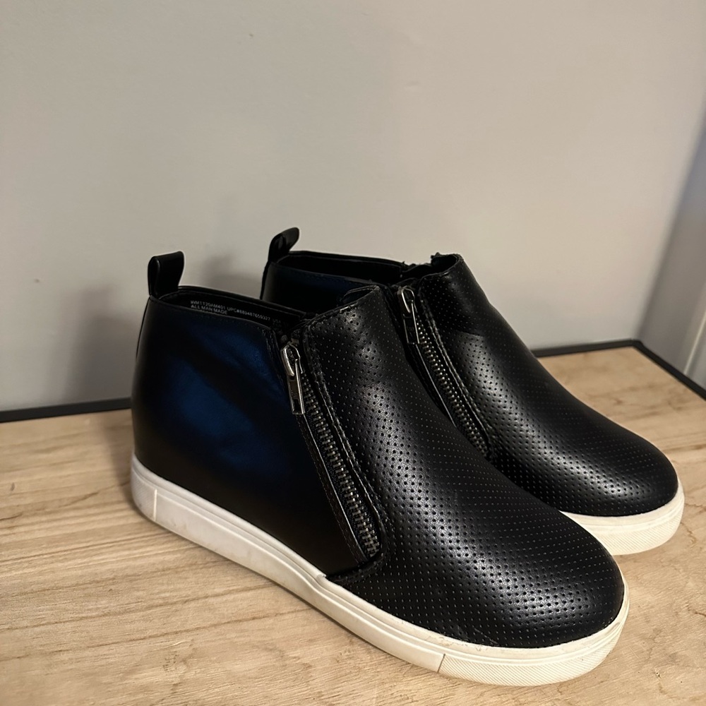 Black Pleather wedge sneaker, Size 6 1/2